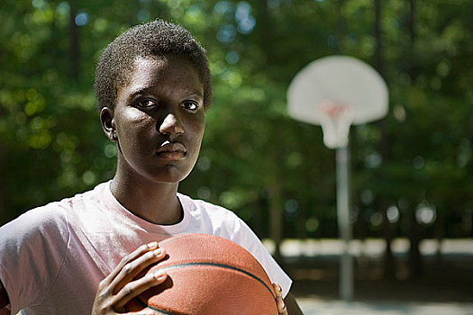 年轻,严肃,女人,拿着,篮球