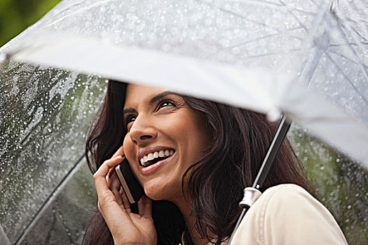 高兴,女人,交谈,手机,伞