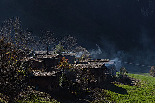 雾里村