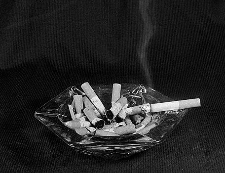 烟灰缸,满,烟蒂,一个,香烟,吸烟