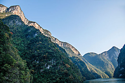 湖北巴东神农溪风光