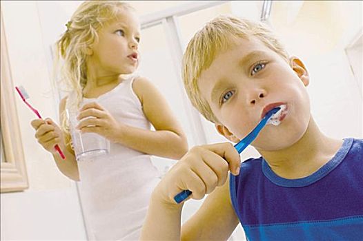 儿童,刷牙
