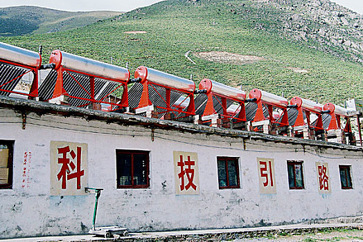 青藏铁路建设科技领先