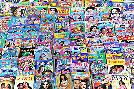 街头叫卖,报纸,小说,画册,斋浦尔,拉贾斯坦邦,北印度,印度,南亚,亚洲