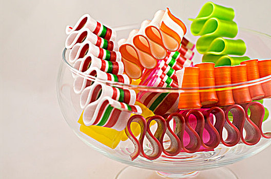 丝带,糖果,玻璃碗