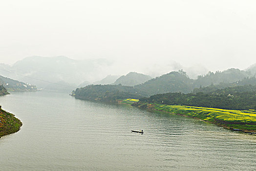 江河,山,花,船