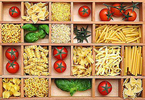 分类盒,意大利面,罗勒,西红柿
