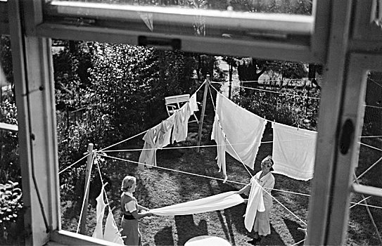 两个,主妇,悬挂,向上,洗衣服,20世纪20年代,德国,欧洲