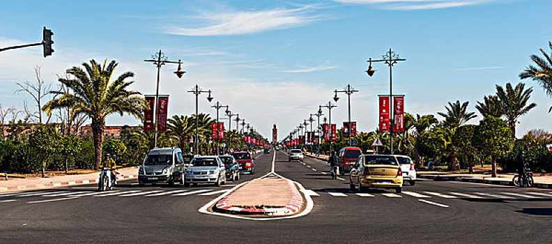 道路,库图比亚清真寺,玛拉喀什,摩洛哥,非洲