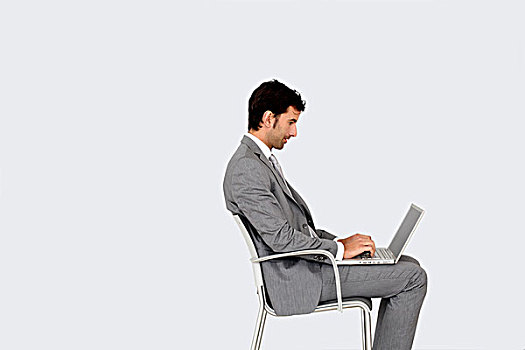 商务人士,坐,椅子,正面,笔记本电脑