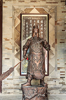 关羽铜像,中国江苏省扬州大明寺内雕塑