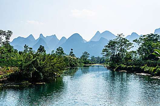 桂林遇龙河景色
