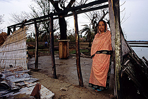 女人,站立,残骸,家,孟加拉,气旋,一个,热带,纪录,击打,地区,夜晚