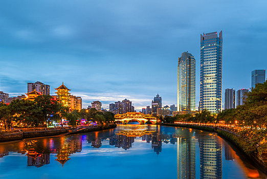 四川省成都市府南河安顺廊桥周边建筑夜景