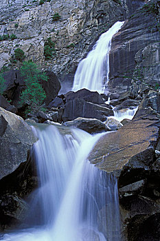 仰视,瀑布,优胜美地国家公园,加利福尼亚,美国