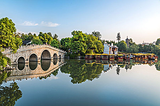 南京白鹭洲公园印月桥