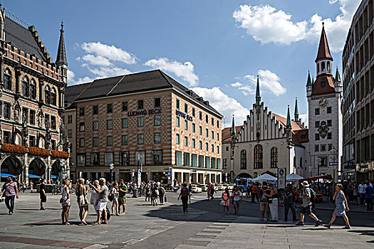 玛利亚广场,局部,新市政厅,左边,购物中心,中心,老市政厅,后面,右边,慕尼黑,巴伐利亚,德国,欧洲