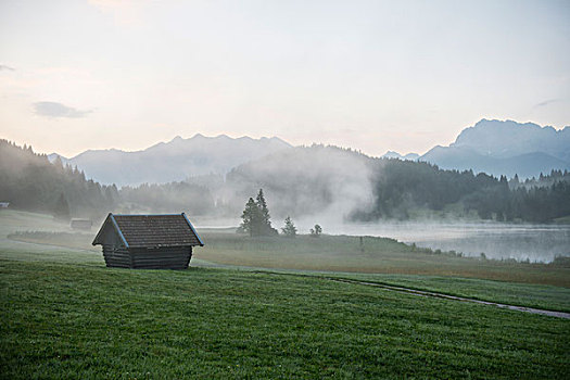 晨雾,后面,靠近,米滕瓦尔德,陆地,上巴伐利亚,巴伐利亚,德国,欧洲