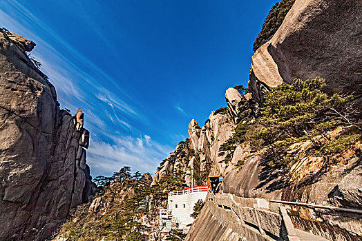 安徽省黄山市黄山风景区莲蕊峰自然景观