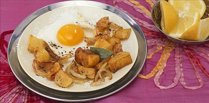 印度,炸土豆,煎鸡蛋