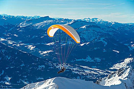 滑翔伞,阿尔卑斯山,巴伐利亚,德国,欧洲