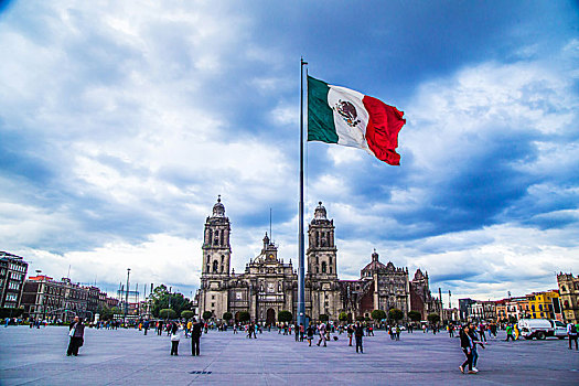 墨西哥城,宪法广场