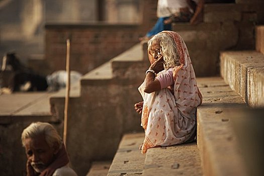 坐,女人,恒河,瓦腊纳西,印度