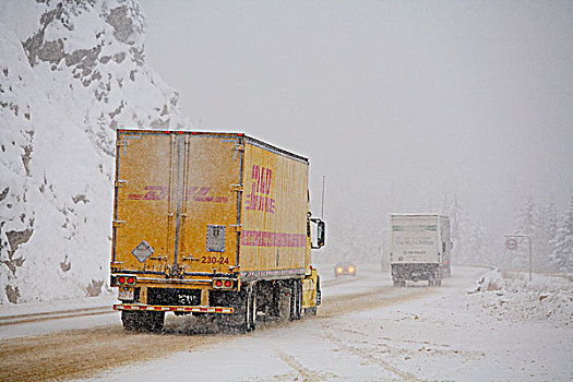 运输,卡车,商议,险恶,冬季驾车,状况,暴风雪,泛加公路,1号公路,东方,不列颠哥伦比亚省,加拿大