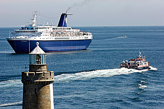 游轮,船,锚,旅客,渡口,码头,灯塔,城堡,港口,要塞,入口,格恩西岛,峡岛,欧洲
