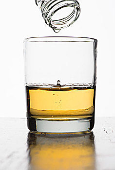 液滴,威士忌,滴下,室外,瓶子,玻璃杯