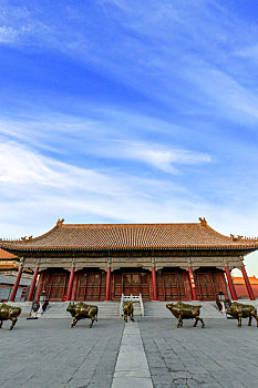 门前按照,五牛图,陈列五铜牛的北京故宫箭亭