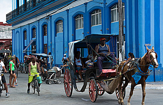 古巴,市区,彩色,交通,漂亮,小镇,汽车,出租车,马,马车,街道