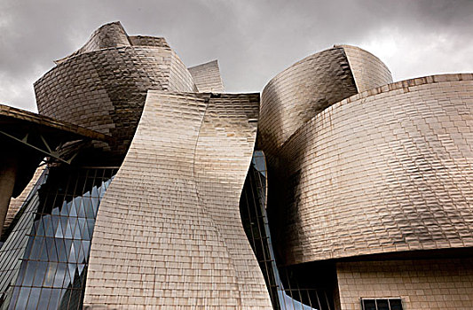 古根海姆博物馆,仰视,毕尔巴鄂,西班牙