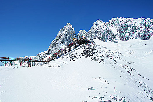 玉龙雪山