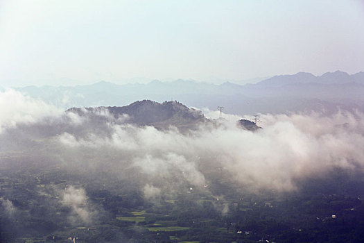 宜宾横江古镇云雾缭绕高山沟壑蜿蜒田野自然风光
