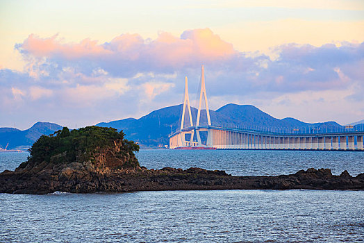 象山港大桥,桥梁,桥,交通,道路,工程,跨海大桥,海水,水面,海洋,蓝天,水草,绿色,草