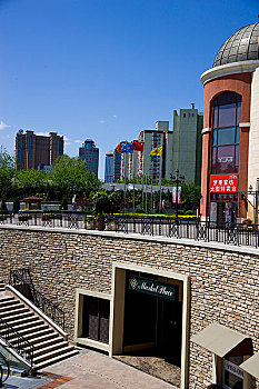 北京朝阳公园蓝色港湾商业区