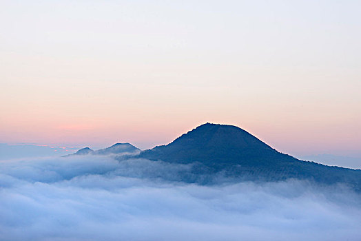 山,围绕,雾,中心,波希米亚风格,捷克共和国,欧洲