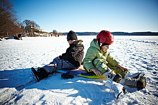 孩子,滑冰,湾,瑞典