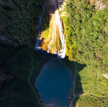 航拍湖南湘西矮寨德夯景区流纱瀑布