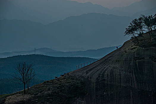 山,春天,黑山羊,栏杆,篱笆,羊,驴友,旅行,地质公园,丹霞地貌,灌木,水潭,素材,质感,设计,细腻,纹理