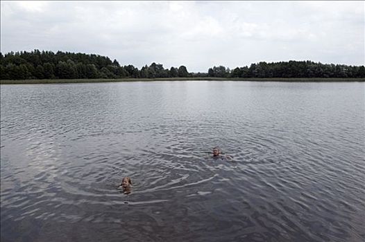 孩子,游泳,湖,梅克伦堡州,德国