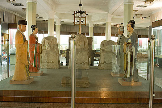 内蒙古博物馆陈列西夏塑像