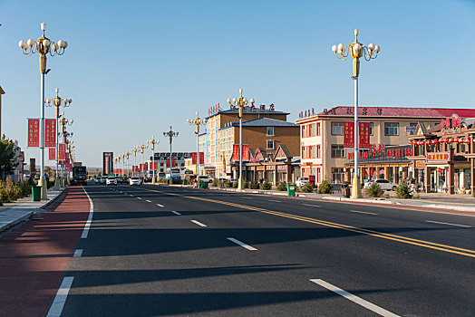 乌兰布统坝上小镇路面