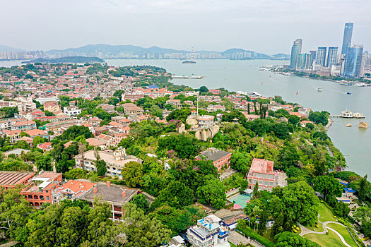 航拍福建厦门鼓浪屿风景名胜区风光