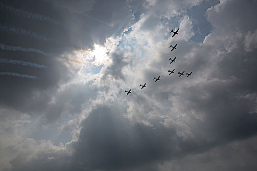 飞机航空表演