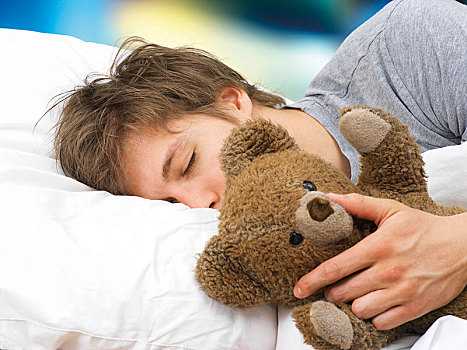 男青年,卧,睡觉,床上,泰迪熊
