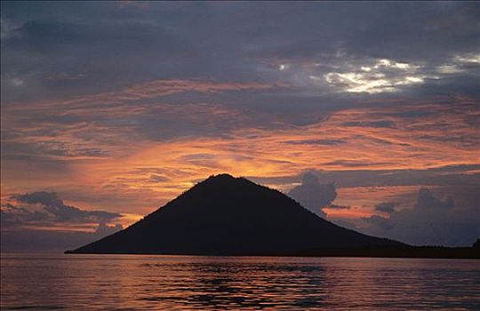 日落,云,剪影,万鸦老,火山,北苏拉威西省,印度尼西亚