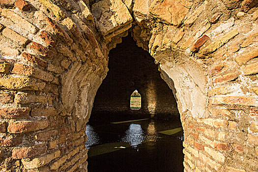 古丝绸之路上的水窖