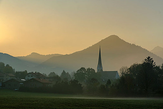 早晨,气氛,晨雾,教堂,卑尔根,上巴伐利亚,巴伐利亚,德国,欧洲